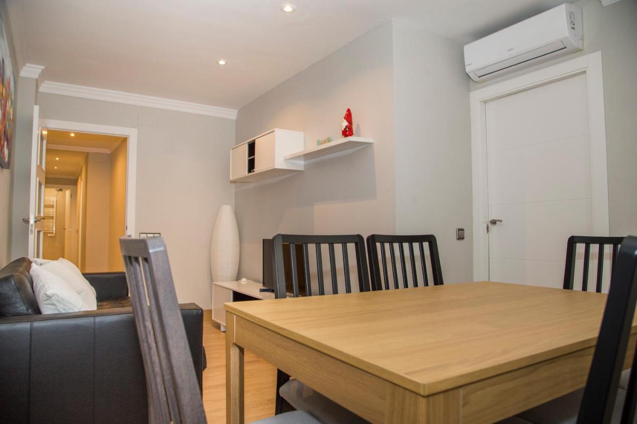 Apartamento Reus 2 - Parking Gratuito Kültér fotó